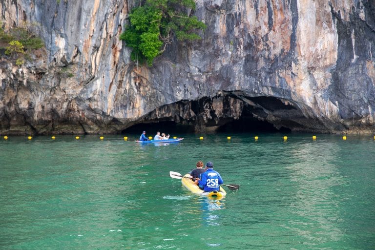 Hong Island Tour Phang Nga Bucht – Exklusive 3-Insel-Tour ab Khao Lak
