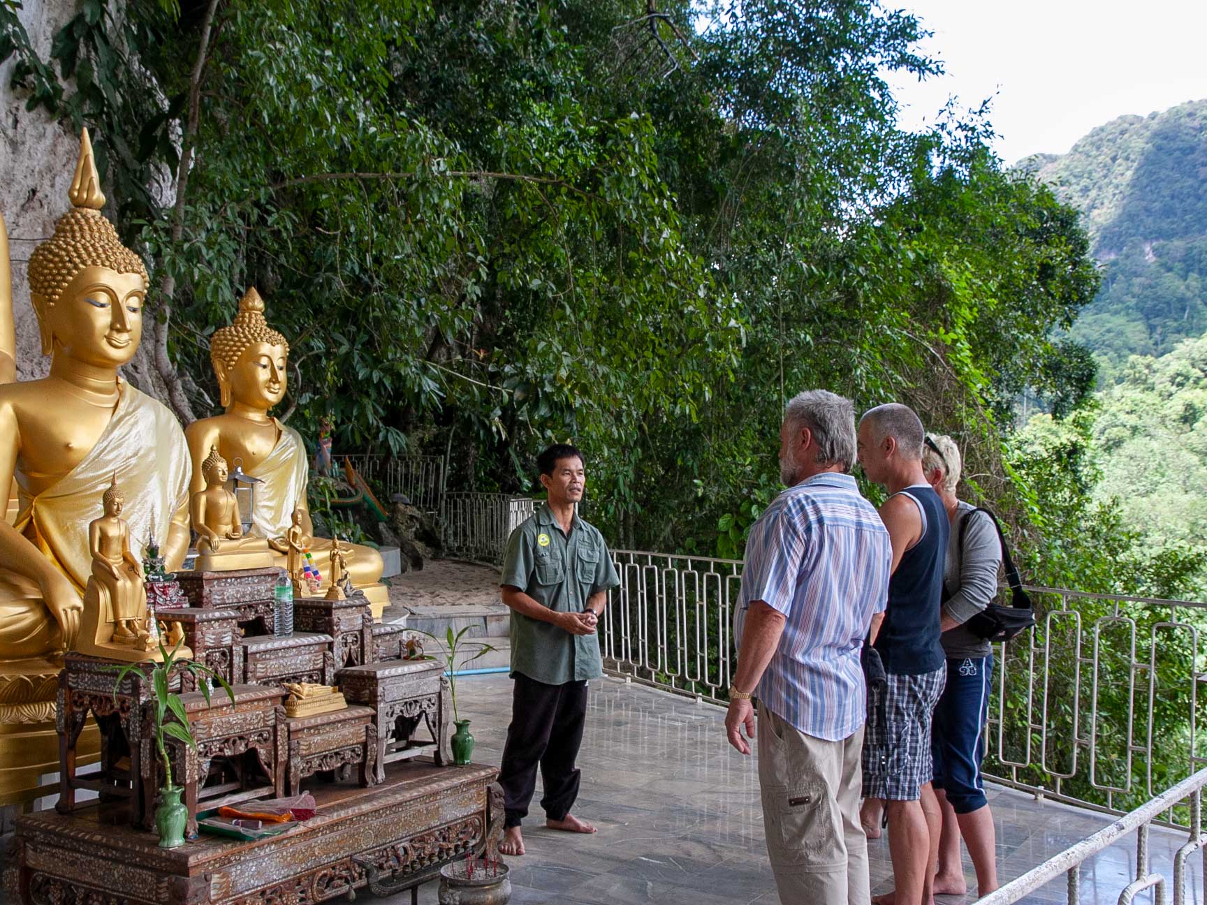 AMAZING THREE TEMPLES – THE TEMPLE TOUR IN KHAO LAK