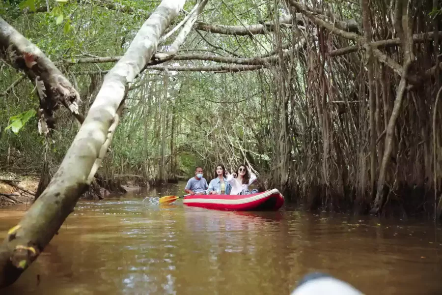 Vieille Ville De Takua Pa Et Petite Amazonie - Klong Sang Nae