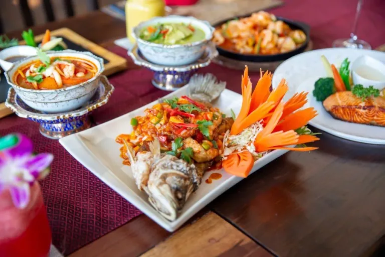 Chang Thong Restaurant Khao Lak - Chang Thong Restaurant Deep Fired Sea Bass Topping With Chilli And Tamarine Sauce Jpg Chang Thong Restaurant - Deep Fired Sea Bass Topping With Chilli And Tamarine Sauce