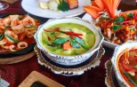 Chang Thong Restaurant - Green Curry With Coconut Milk Soup