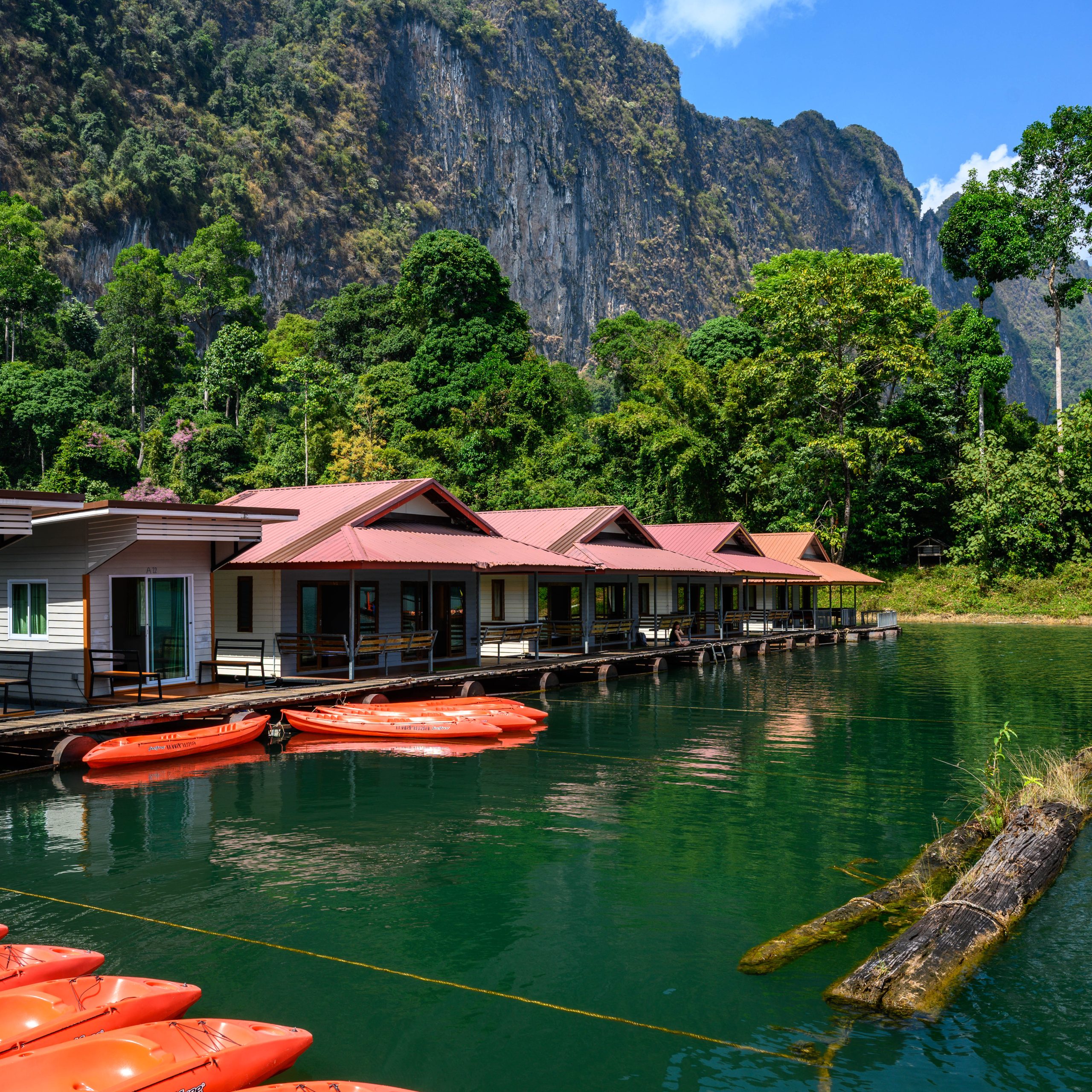 Bungalows Flottants Khao Sok — Aventure au Lac Cheow Lan
