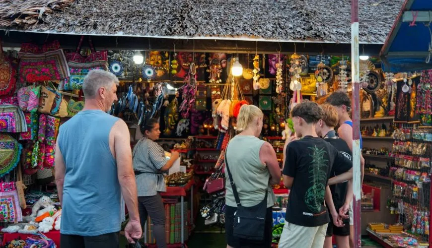 Bang Niang Market